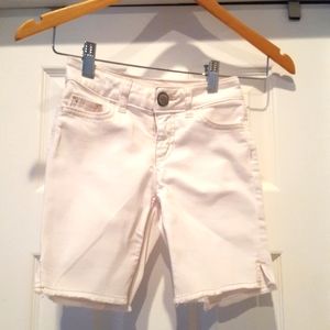Justice Cream Denim Girls Shorts Size 8 Slim
